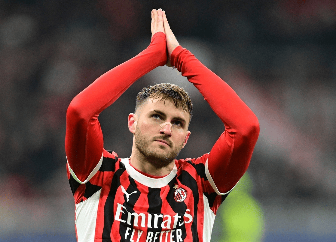 今晚会上吗？记者：姆巴佩赛前没和其他替补球员一起热身（今晚会出场吗？记者称姆巴佩赛前未与其他替补共同热身）