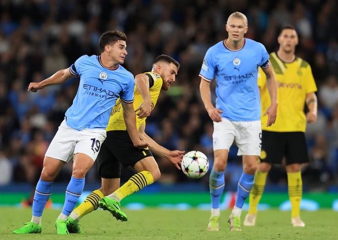 英超：曼城主场3-1击败布莱顿（英超：曼城主场3-1力克布莱顿）