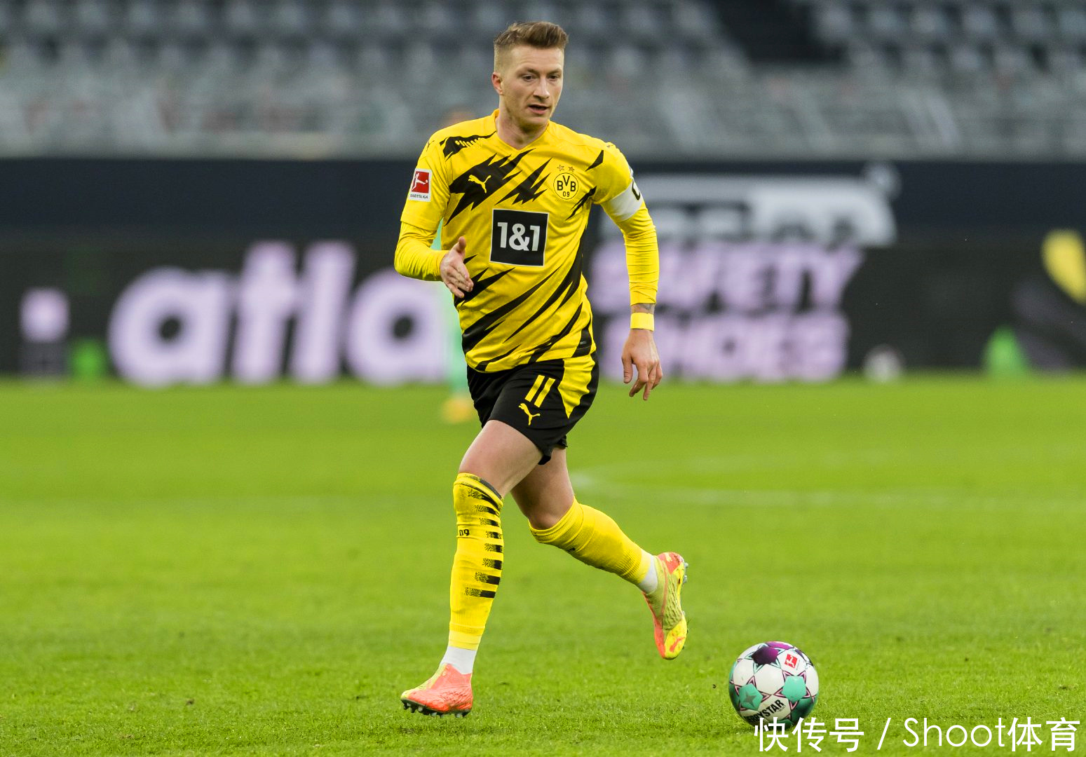 欧冠赛场精彩瞬间：皇马主场2-0取胜,（欧冠高光时刻：皇马主场2-0告捷）