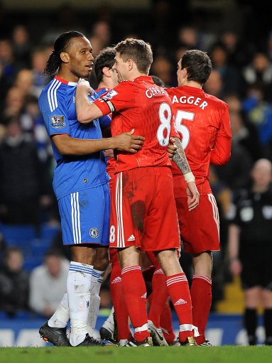 德甲保级大战愈加激烈（德甲保级之争日趋白热化）