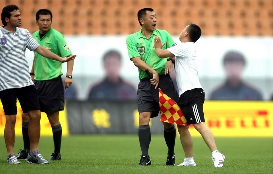 单局0-7到13-11！林诗栋、蒯曼很努力！国乒混双2-1领先德国组合（从0-7追到13-11！林诗栋／蒯曼拼劲十足，国乒混双2-1领先德国组合）